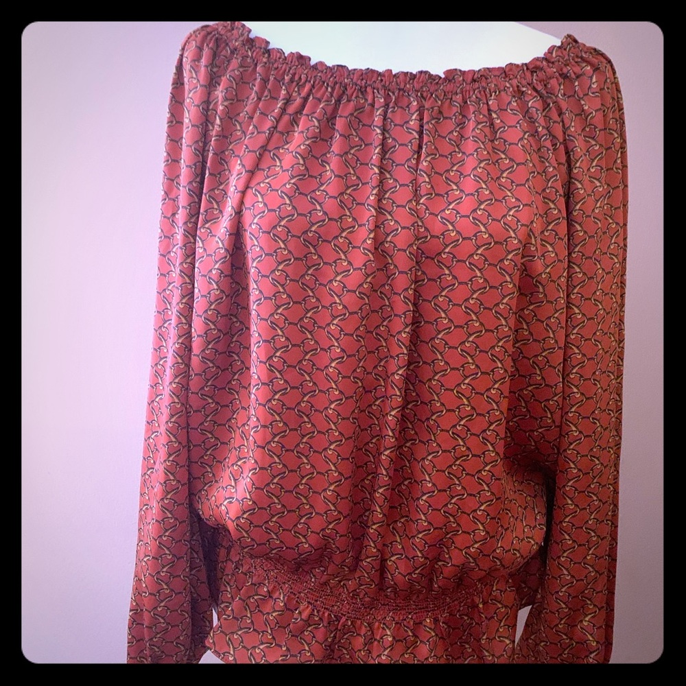 Michael Kors Silky soft top with crunched hemline